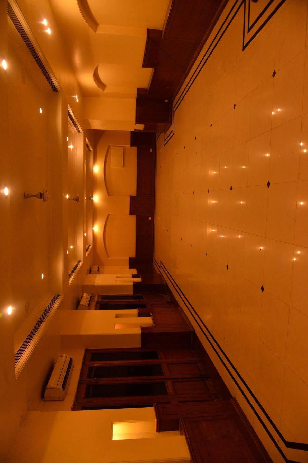Hotel Sai Palace Нашик Екстериор снимка